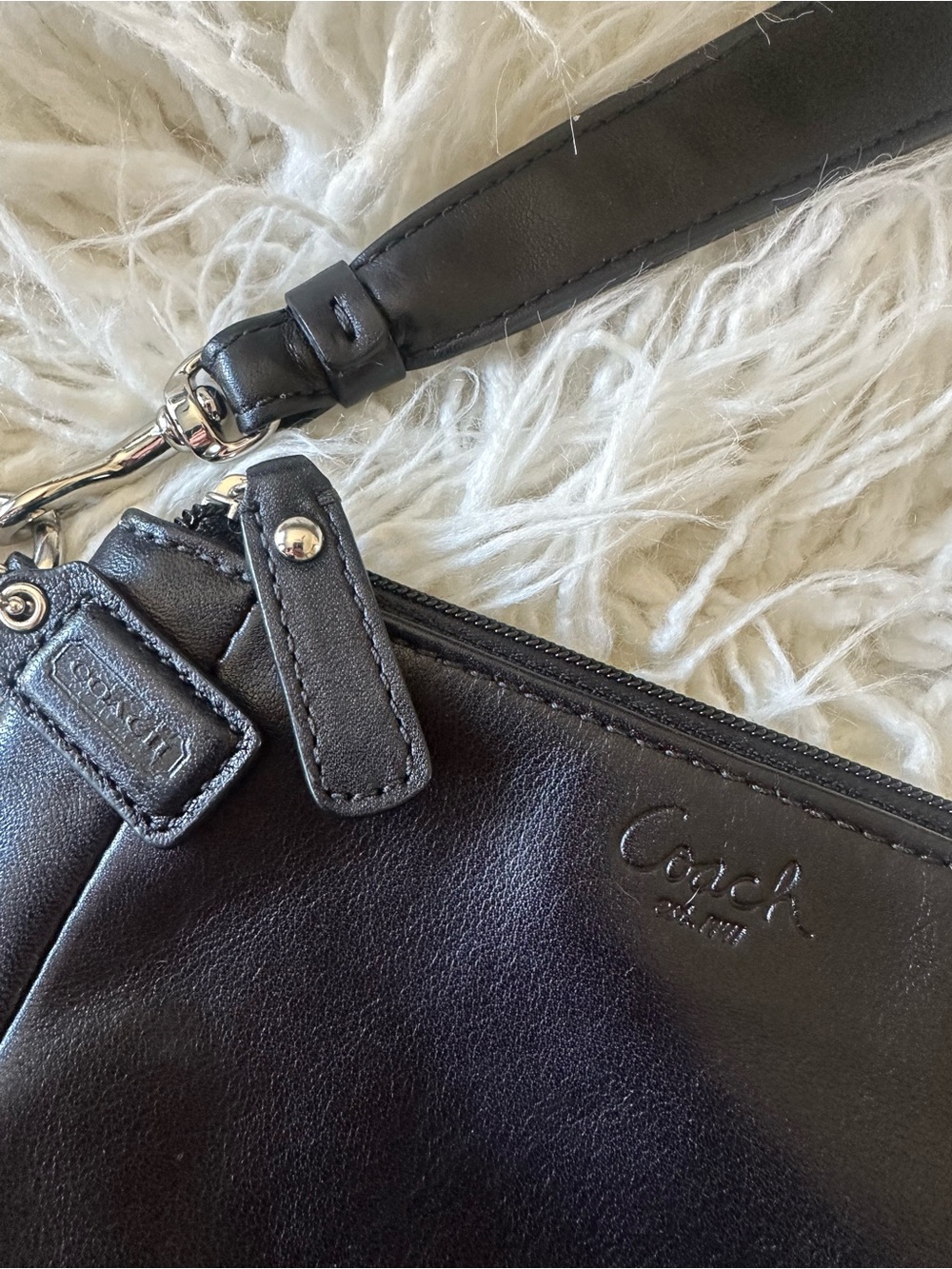 Coach black leather wristlet, NWOT - Picture 3 of 9